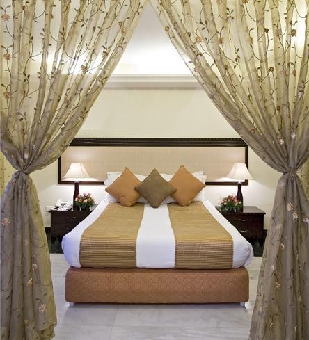 Clarks Inn, Pacific Mall Ґазіабад Екстер'єр фото